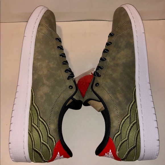 COPY - BRAND NEW Jordan 1 Centre Court Oil Green Sz. 10 - Picture 3 of 10